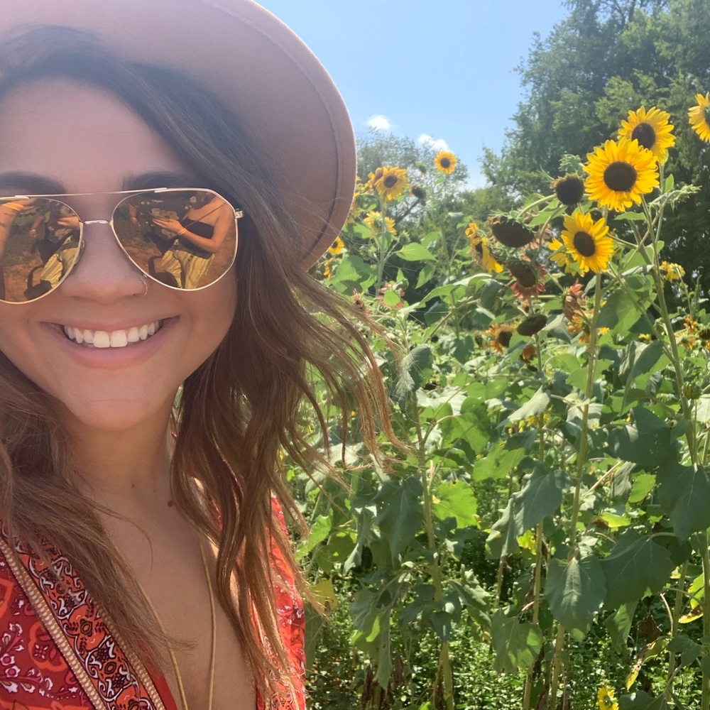 Meet your Posher, Deanna